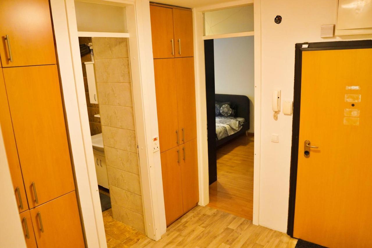 City Center Grand Apartment - Three-Bedroom, Free Parking Sarajevo Exterior photo