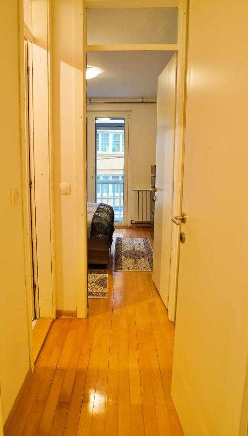 City Center Grand Apartment - Three-Bedroom, Free Parking Sarajevo Exterior photo