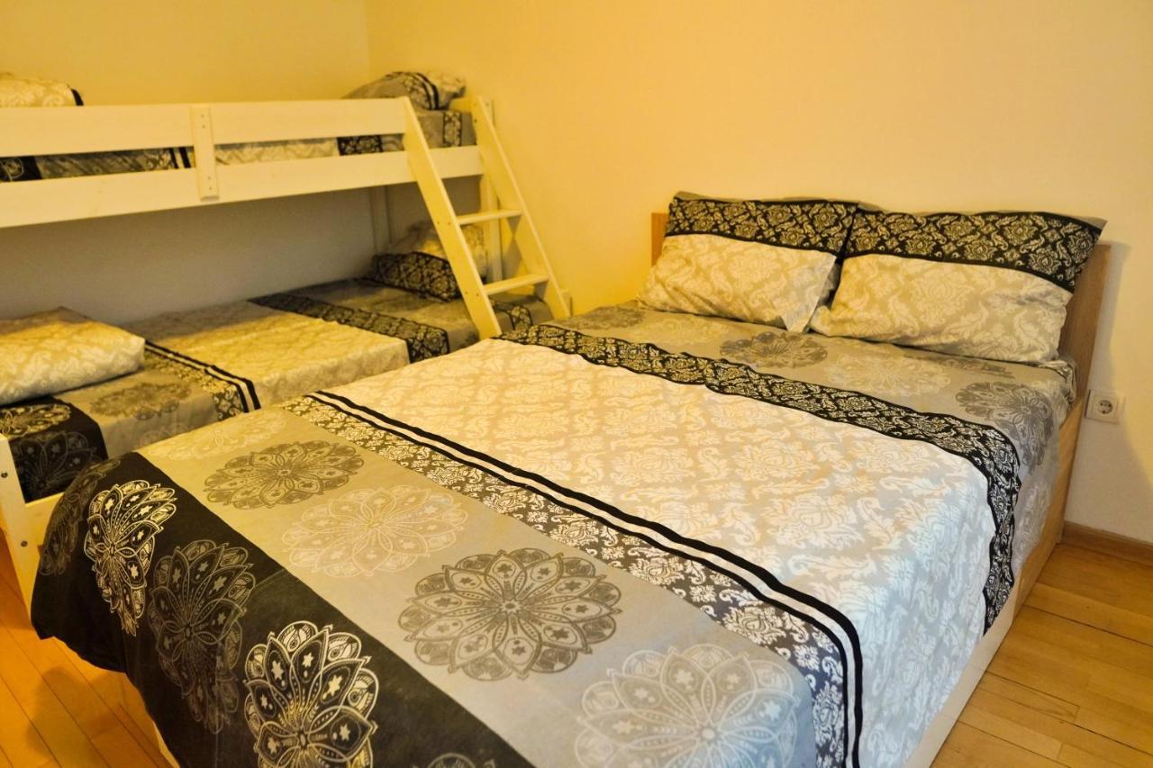 City Center Grand Apartment - Three-Bedroom, Free Parking Sarajevo Exterior photo