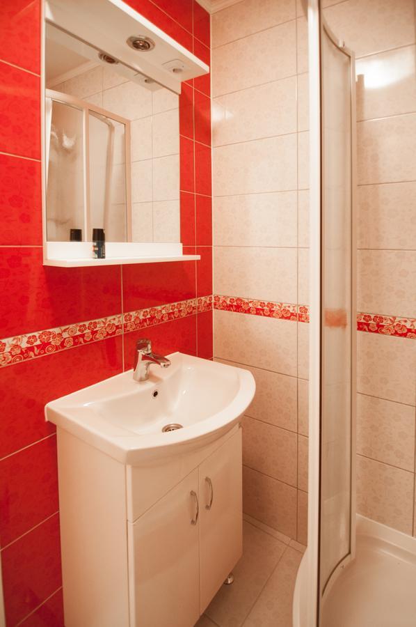 City Center Grand Apartment - Three-Bedroom, Free Parking Sarajevo Exterior photo
